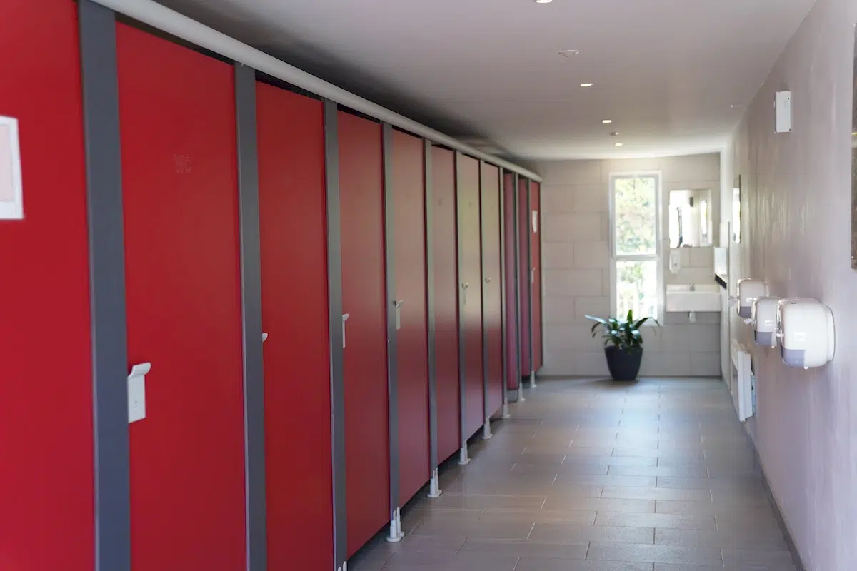 sanitaires camping la falaise